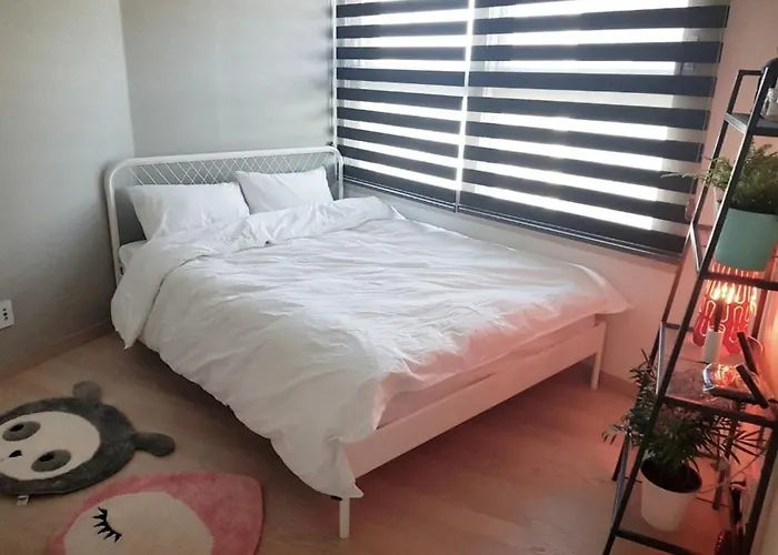 Apartamento Hi Lovely 1 Minute From Magok Naru Station, 4 Minutes From Gimpo Airport Station, Triple Station Area Seul